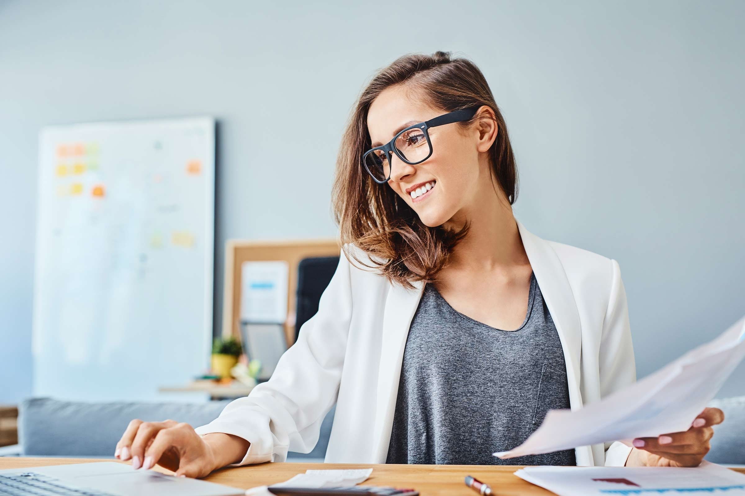 За компьютером. Индивидуальное обучение. Working with things 3. Офис с сотрудниками. Стройка дома.