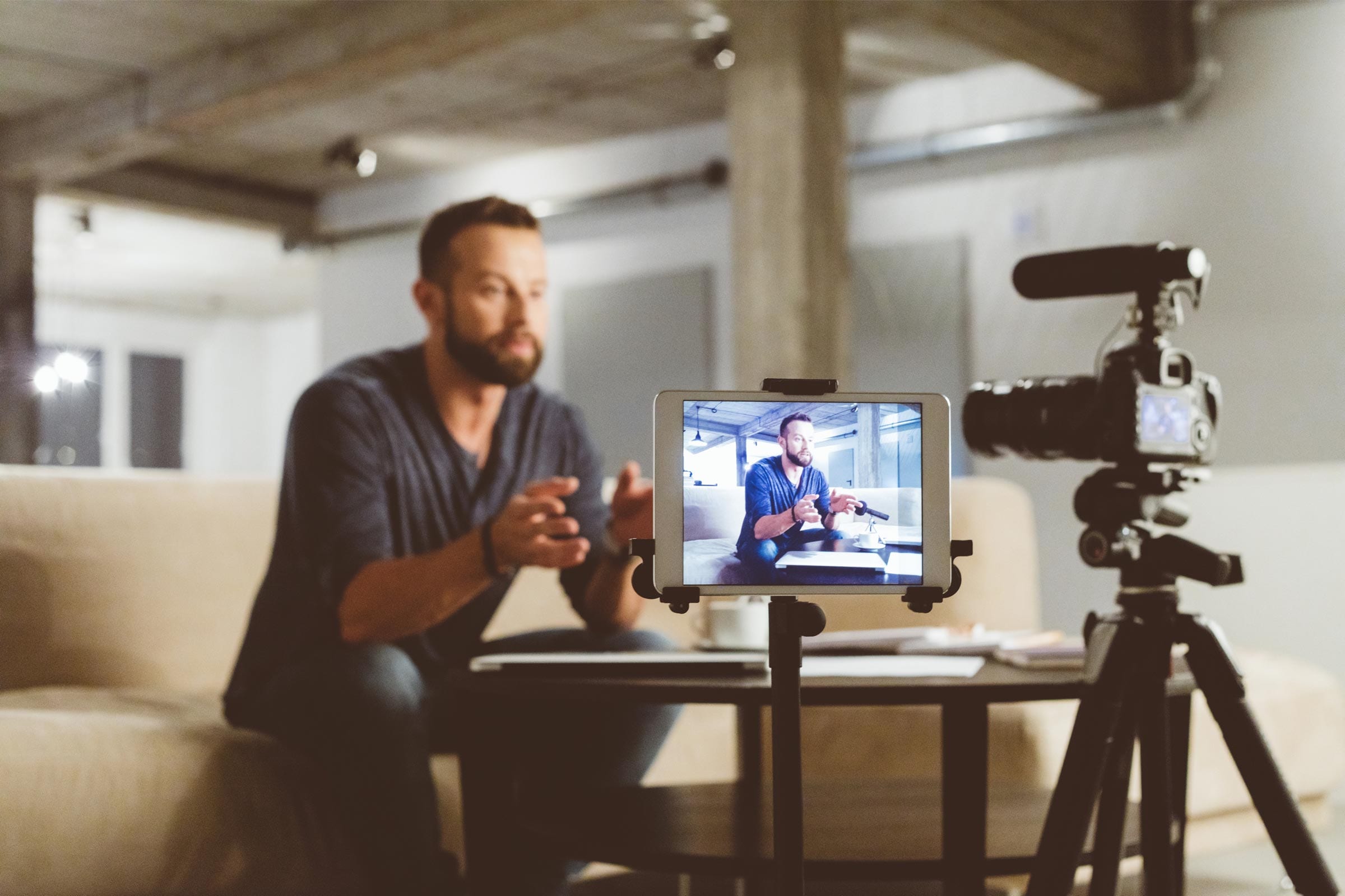 como hacer un videocurriculum online