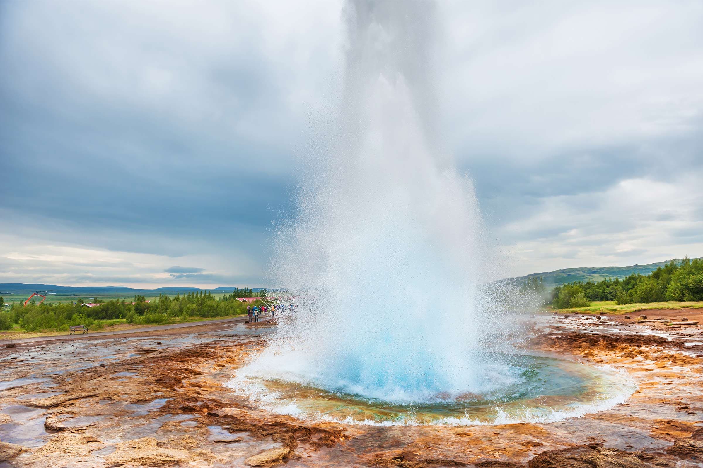 Geyser releasing water