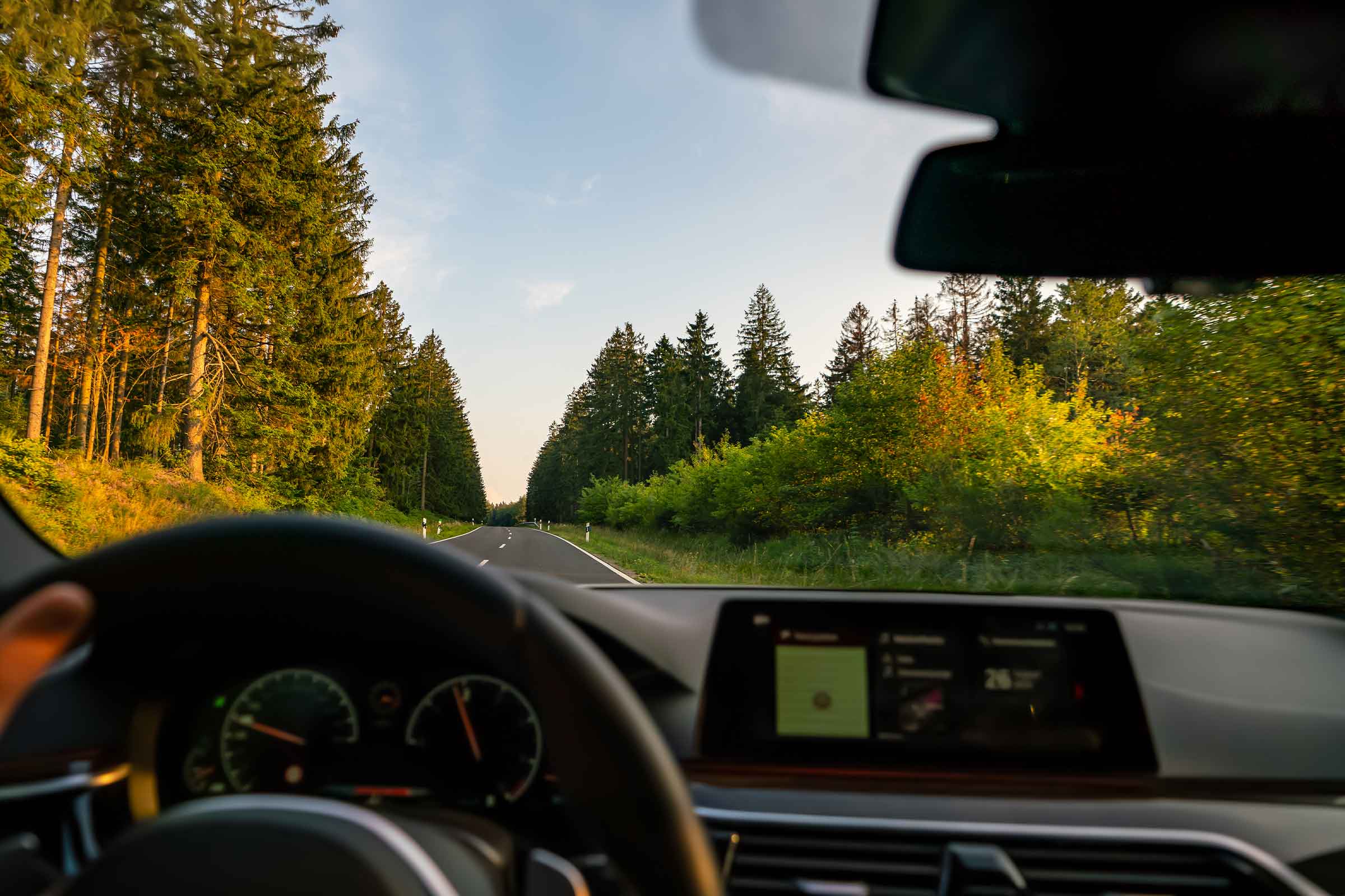 Auto elektriko baten ilustrazioa