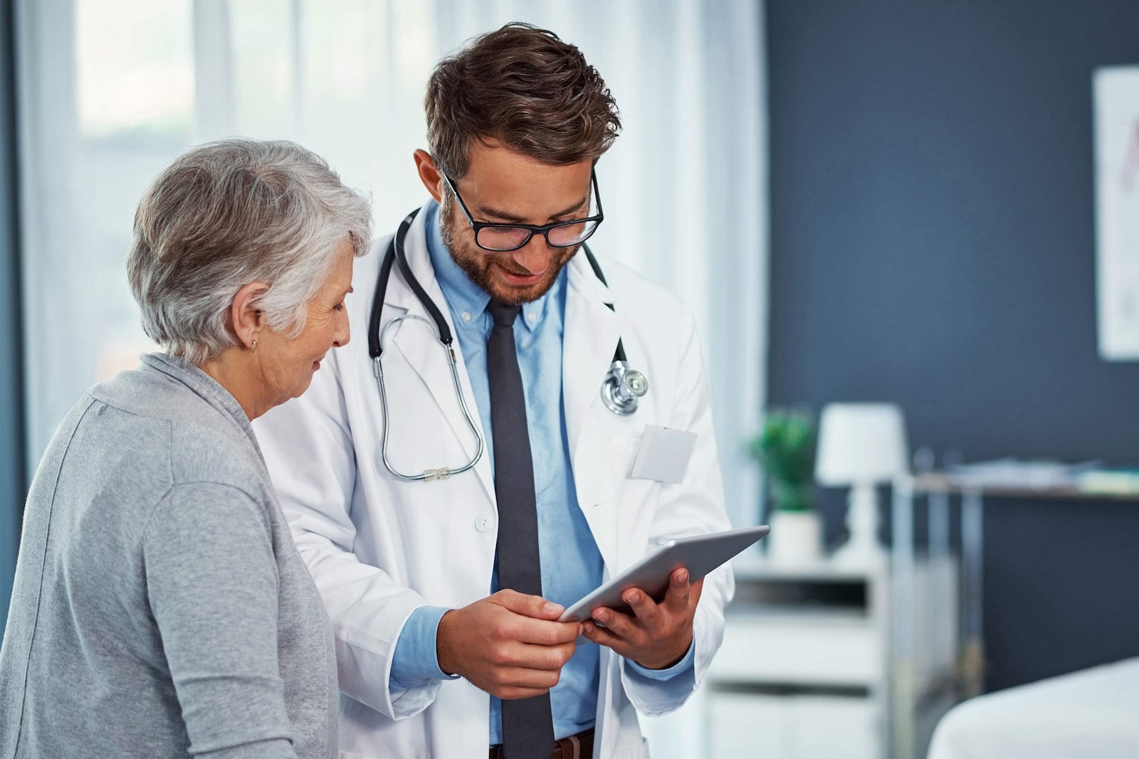 Seguros de salud para mayores de 70 años, ¿son posibles?